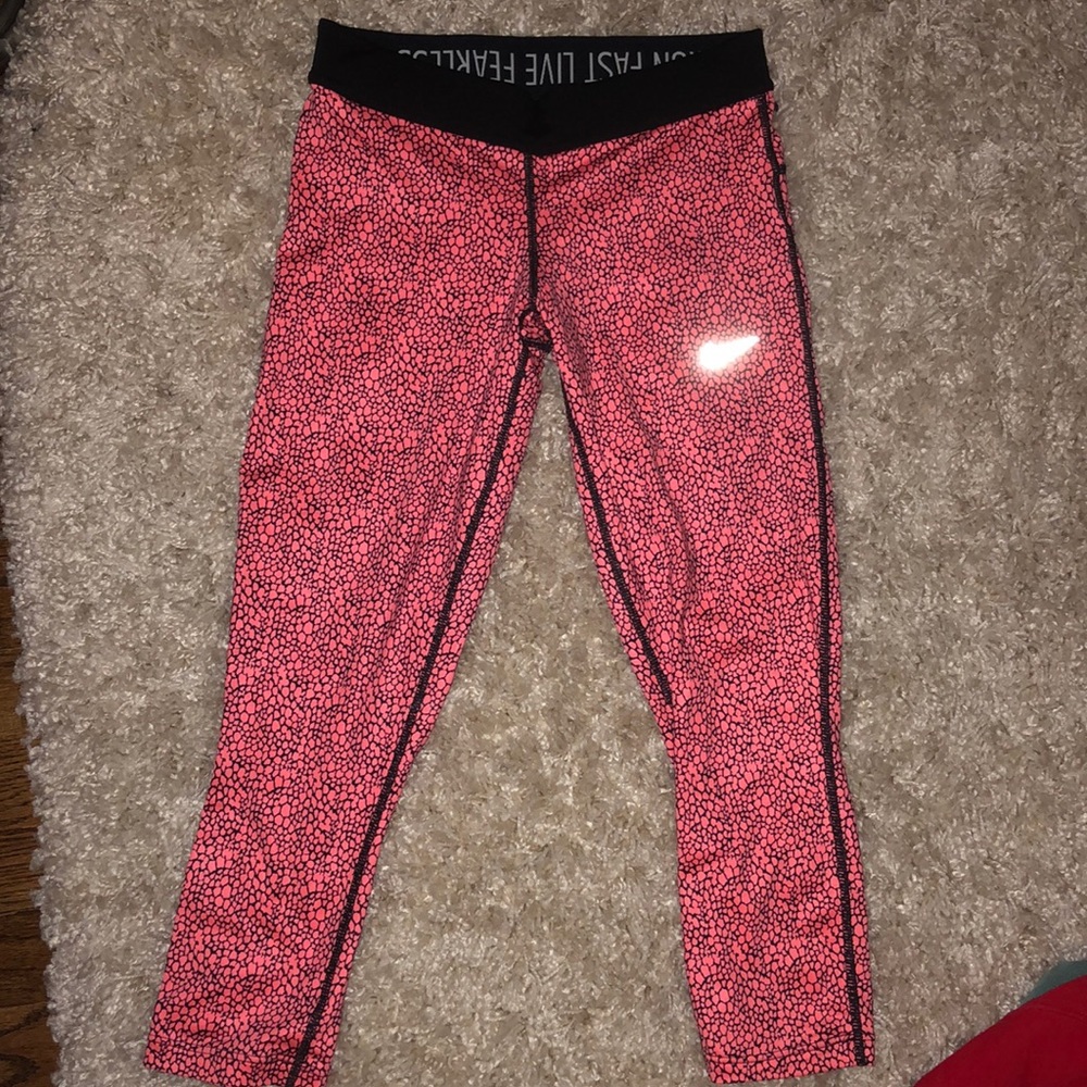 nike cropped leggings
